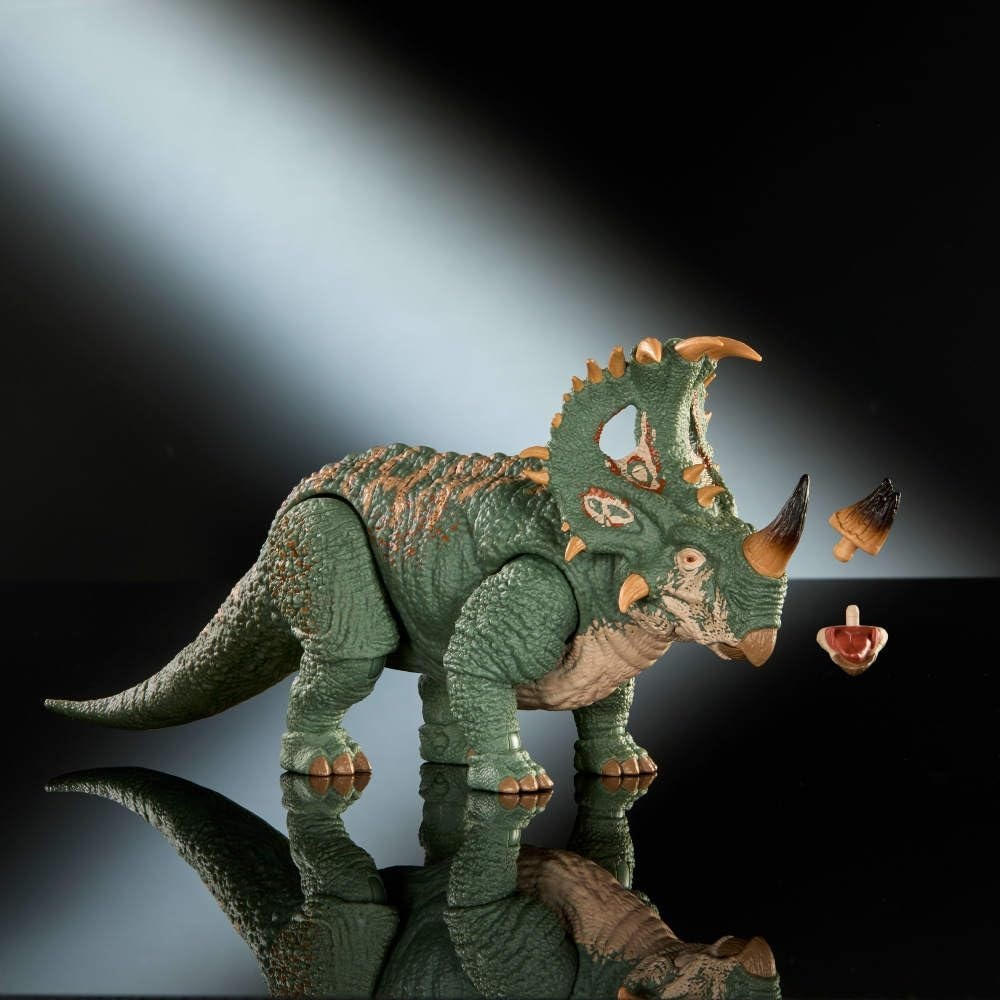 image:imageMattel Jurassic World Hammond Collection Sinoceratops Deluxe Articulated Action Figure Large Size Posable Tail